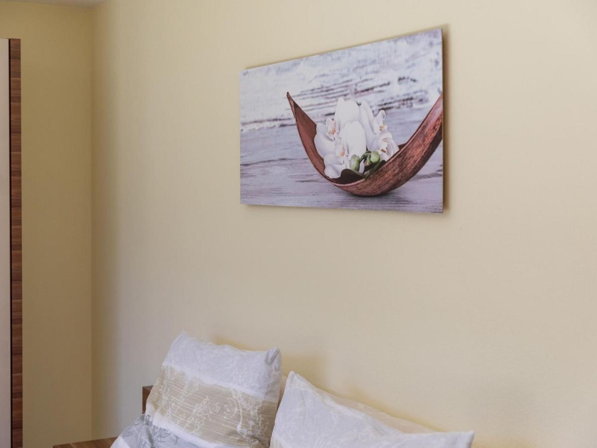 Bright Flat Close To The Ski Area Piesendorf Exterior foto